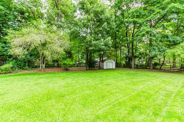 3156 Laurel Way, Snellville, GA 30078