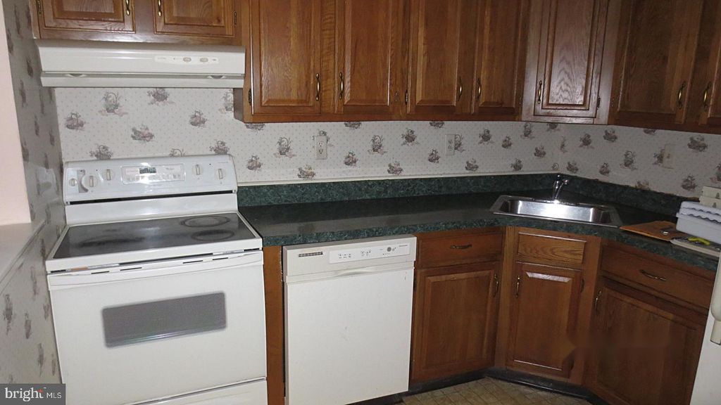 903 ASPEN DR, PLAINSBORO, NJ 08536 — photo 5