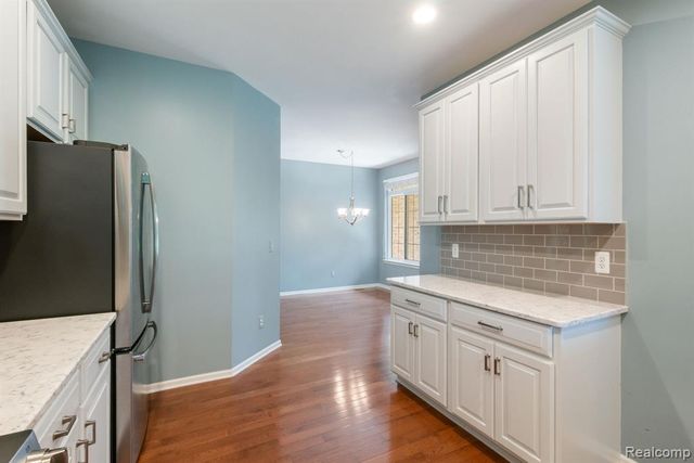 40658 Saint Louis Drive, Clinton Township, MI 48038