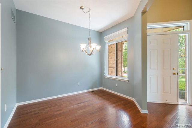 40658 Saint Louis Drive, Clinton Township, MI 48038