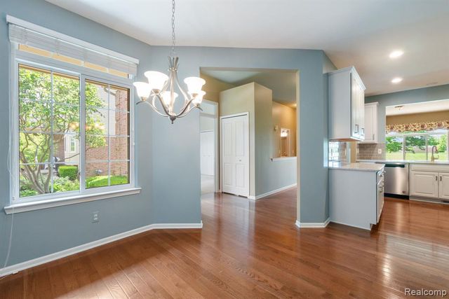 40658 Saint Louis Drive, Clinton Township, MI 48038