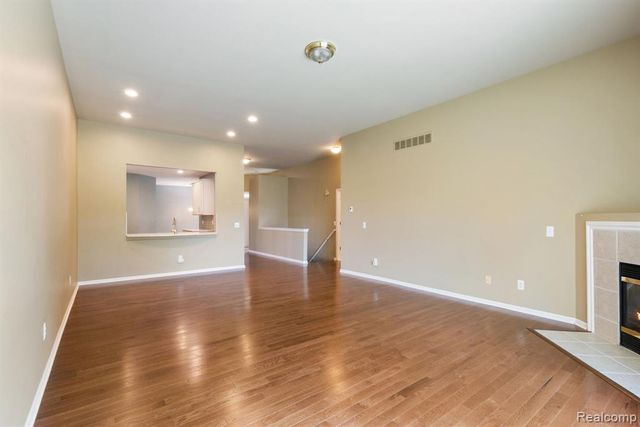40658 Saint Louis Drive, Clinton Township, MI 48038