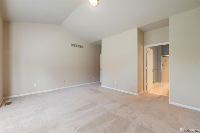 40658 Saint Louis Drive, Clinton Township, MI 48038