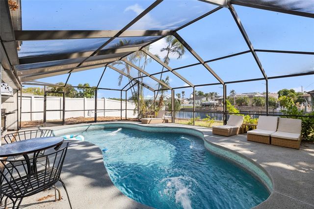10716 DONBRESE AVENUE, Tampa, FL 33615