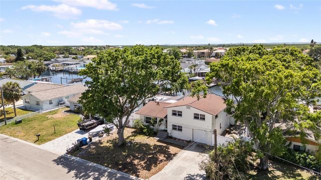 10716 DONBRESE AVENUE, Tampa, FL 33615
