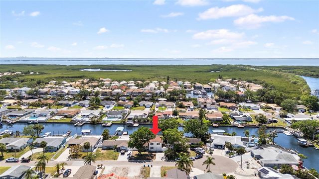 10716 DONBRESE AVENUE, Tampa, FL 33615