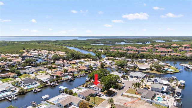 10716 DONBRESE AVENUE, Tampa, FL 33615