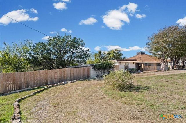 1213 County Road 130, Burnet, TX 78611