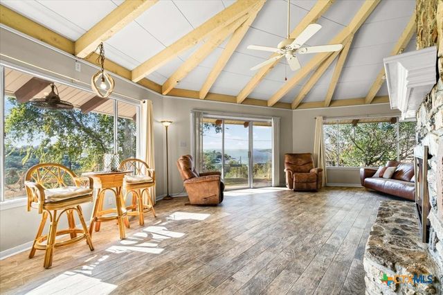 1213 County Road 130, Burnet, TX 78611