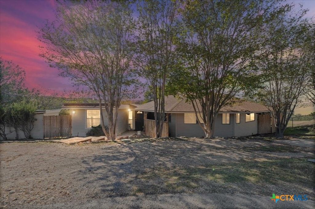 1213 County Road 130, Burnet, TX 78611