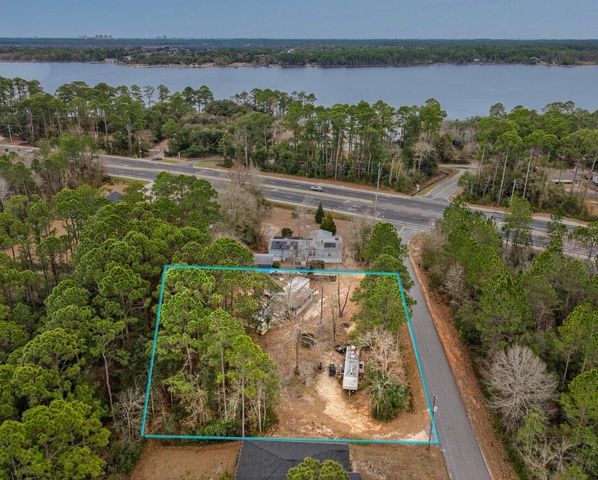 3116 Wells Beach Road, Navarre, FL 32566