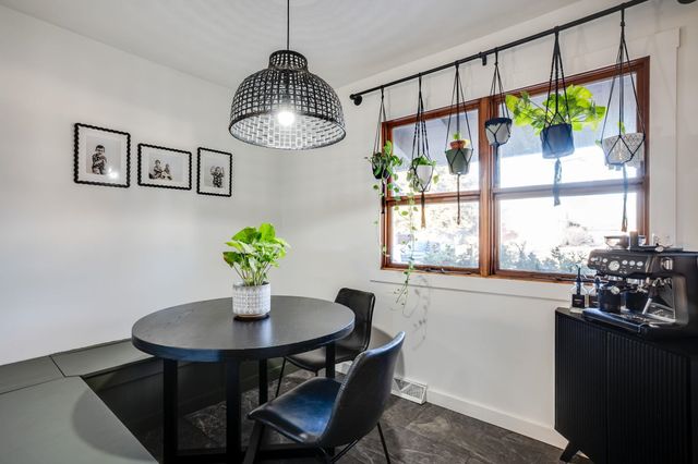 739 N Murray Ave, Wichita, KS 67212