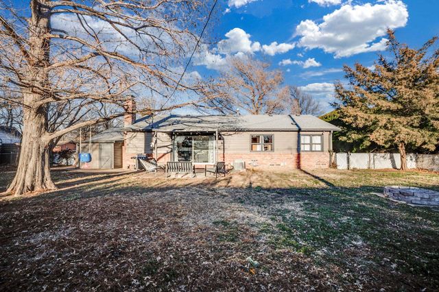 739 N Murray Ave, Wichita, KS 67212