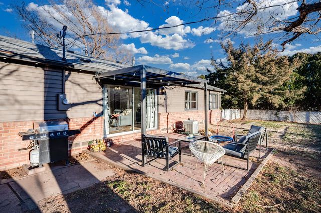 739 N Murray Ave, Wichita, KS 67212