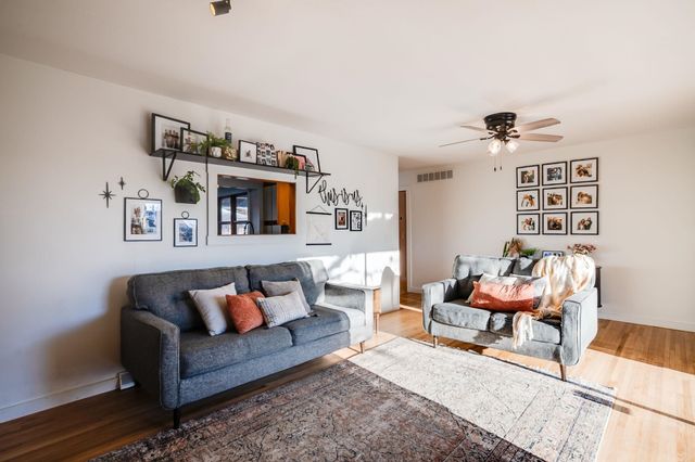 739 N Murray Ave, Wichita, KS 67212