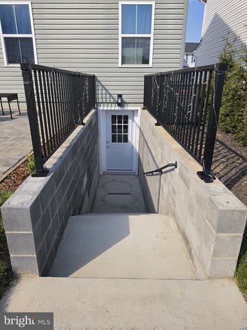 148 DURSLEY, Middletown, VA 22645