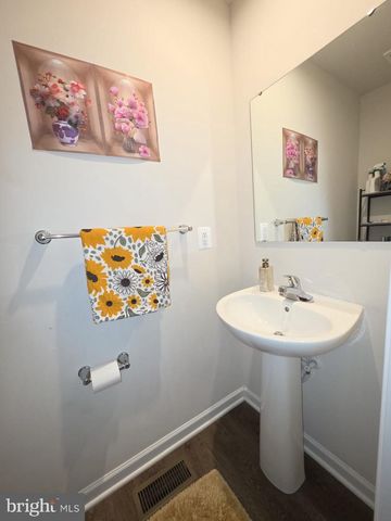 148 DURSLEY, Middletown, VA 22645
