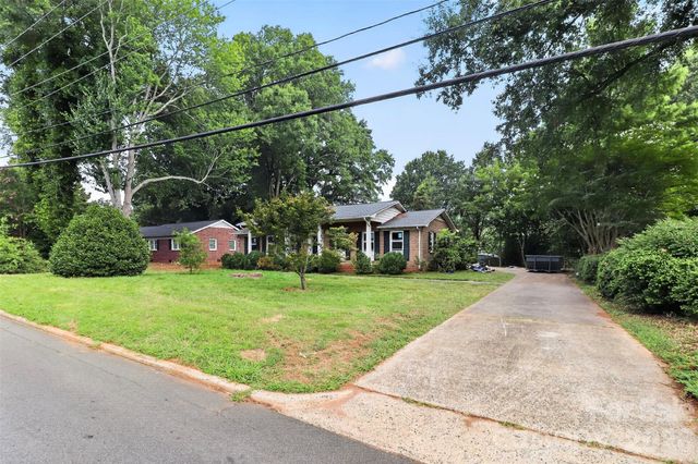 3234 Gardner Park Drive, Gastonia, NC 28054