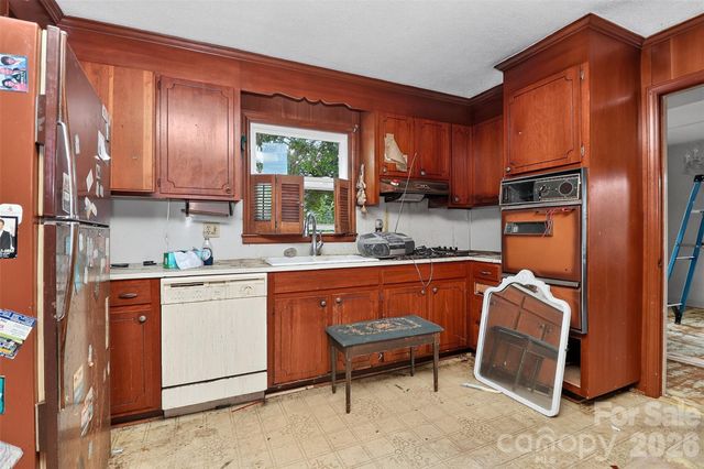 3234 Gardner Park Drive, Gastonia, NC 28054
