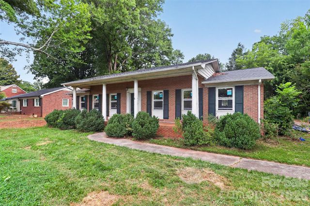3234 Gardner Park Drive, Gastonia, NC 28054