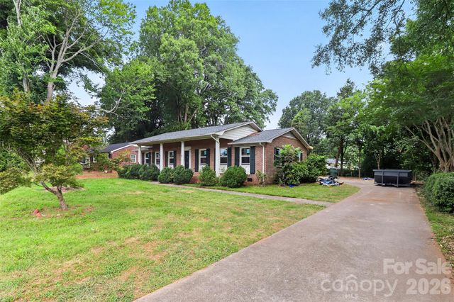 3234 Gardner Park Drive, Gastonia, NC 28054
