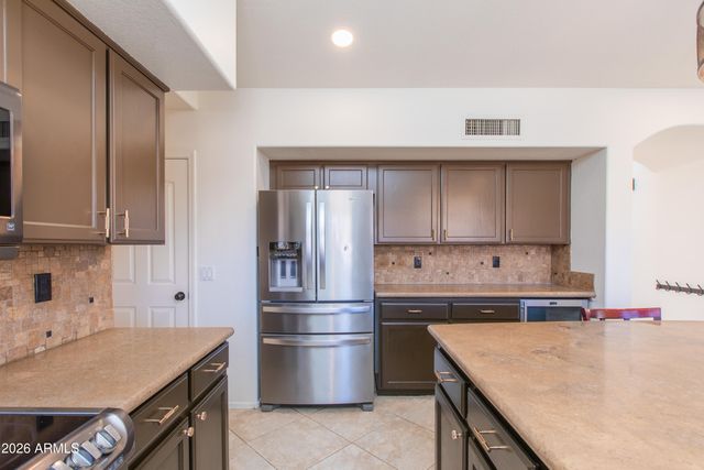 635 W MONTE Avenue, Mesa, AZ 85210