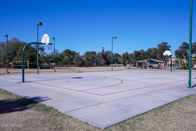 635 W MONTE Avenue, Mesa, AZ 85210