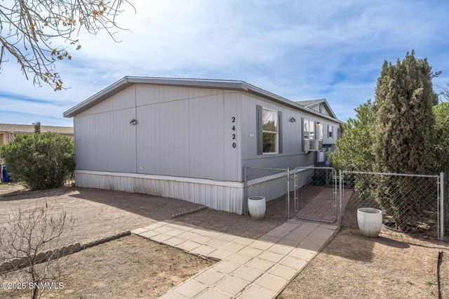 2420 Moon River Loop, Las Cruces, NM 88007