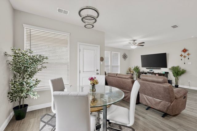 629 Hogan Drive, Denton, TX 76210