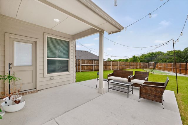 629 Hogan Drive, Denton, TX 76210