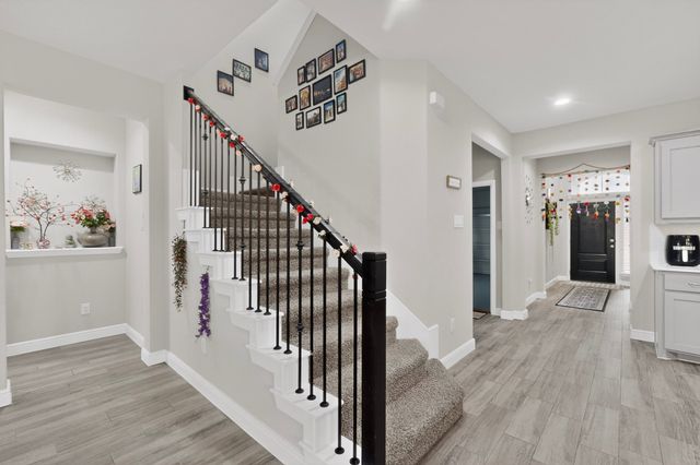 629 Hogan Drive, Denton, TX 76210