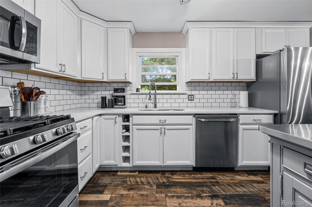 3139 Willet Avenue, Rochester Hills, MI 48309