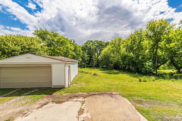 3139 Willet Avenue, Rochester Hills, MI 48309