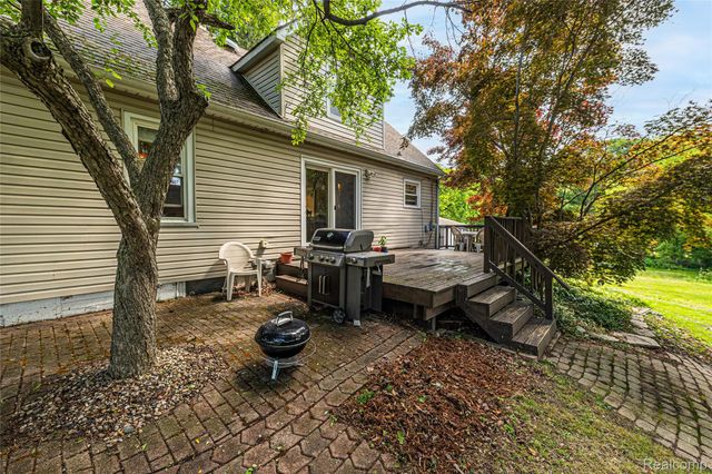 3139 Willet Avenue, Rochester Hills, MI 48309