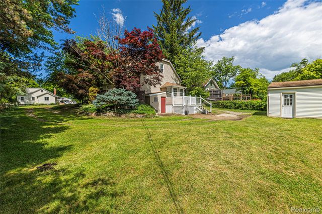 3139 Willet Avenue, Rochester Hills, MI 48309