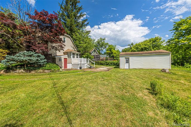 3139 Willet Avenue, Rochester Hills, MI 48309