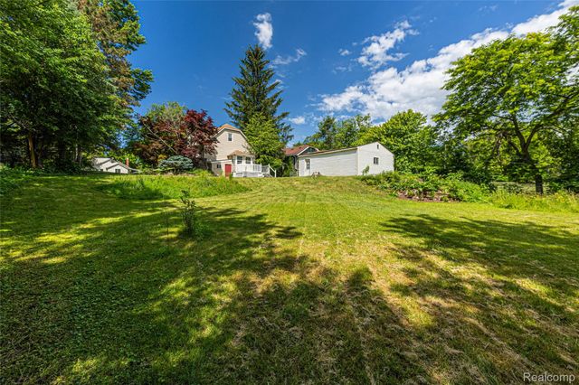 3139 Willet Avenue, Rochester Hills, MI 48309