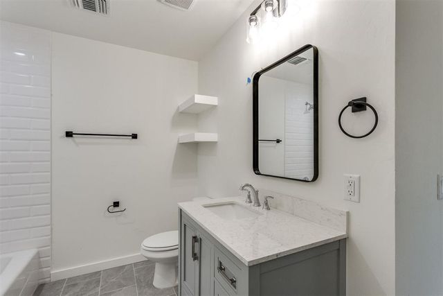 2225 SW 160th Street, Oklahoma City, OK 73170