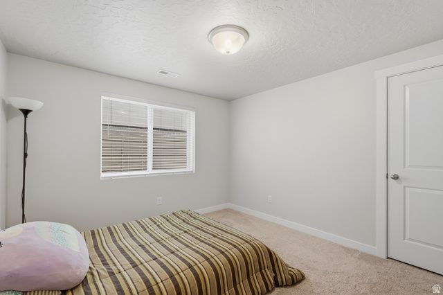 461 W JUNE DR, Kaysville, UT 84037