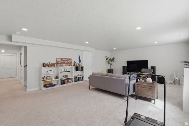 461 W JUNE DR, Kaysville, UT 84037