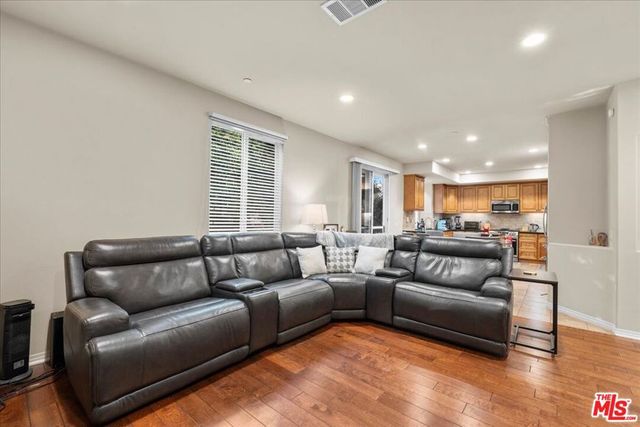 13027 El Dorado Avenue, Sylmar, CA 91342