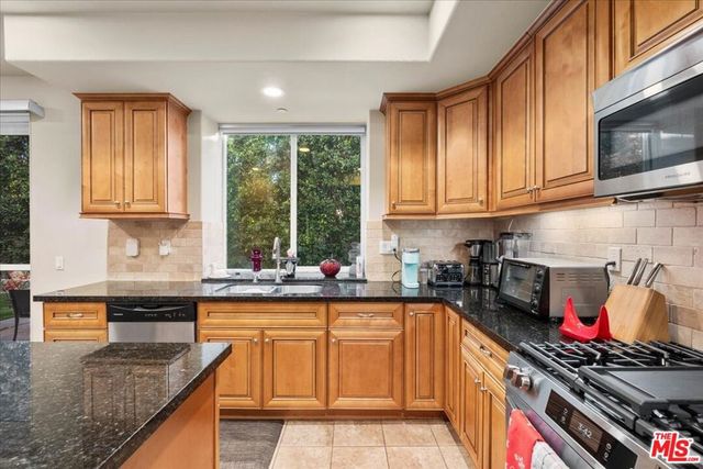 13027 El Dorado Avenue, Sylmar, CA 91342