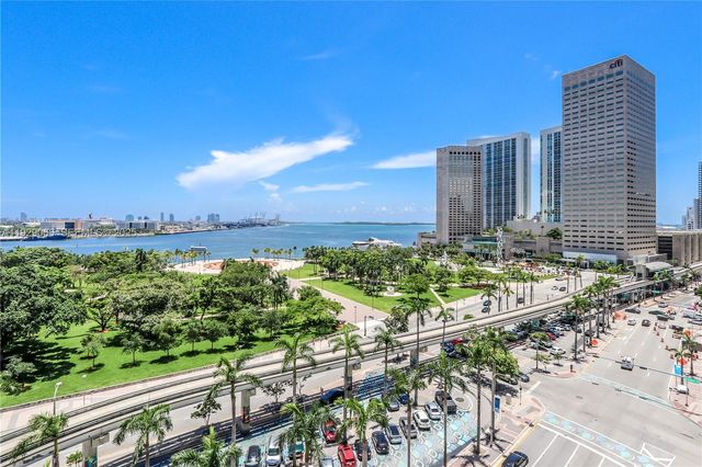 50 Biscayne Blvd 503, Miami, FL 33132