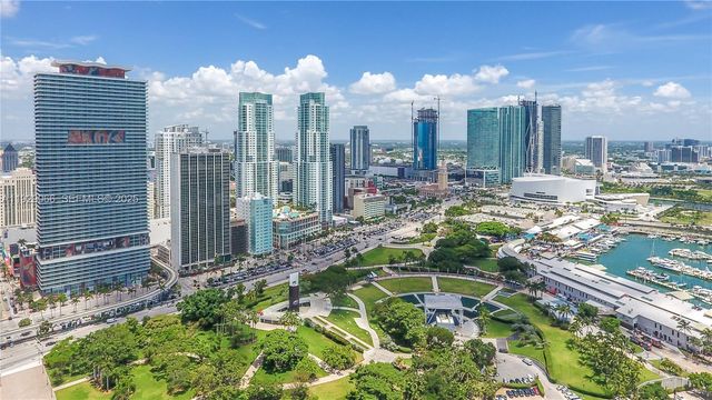 50 Biscayne Blvd 503, Miami, FL 33132