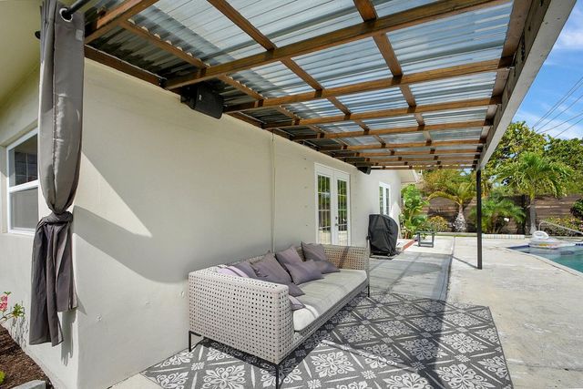 702 Grove Street, Lake Worth Beach, FL 33461