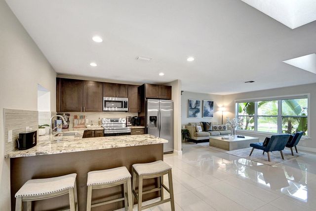702 Grove Street, Lake Worth Beach, FL 33461