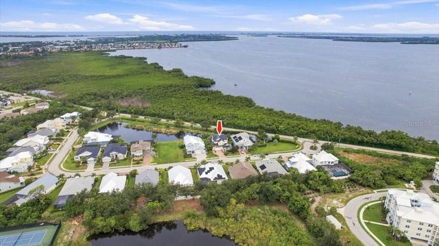 8124 37TH AVENUE CIRCLE W, Bradenton, FL 34209