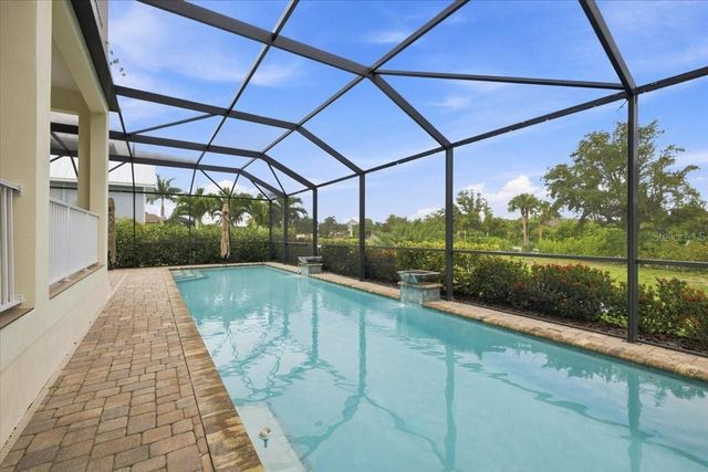 8124 37TH AVENUE CIRCLE W, Bradenton, FL 34209