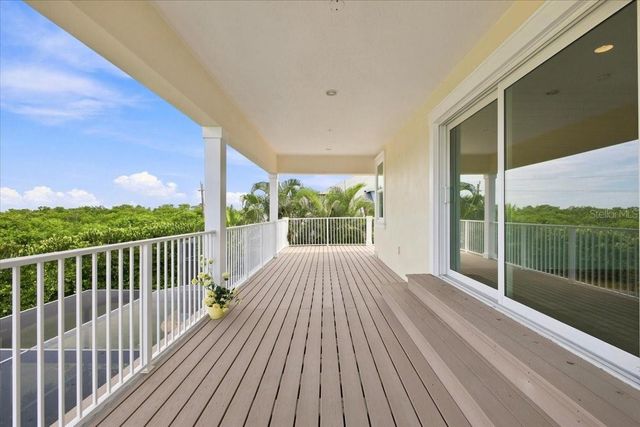 8124 37TH AVENUE CIRCLE W, Bradenton, FL 34209