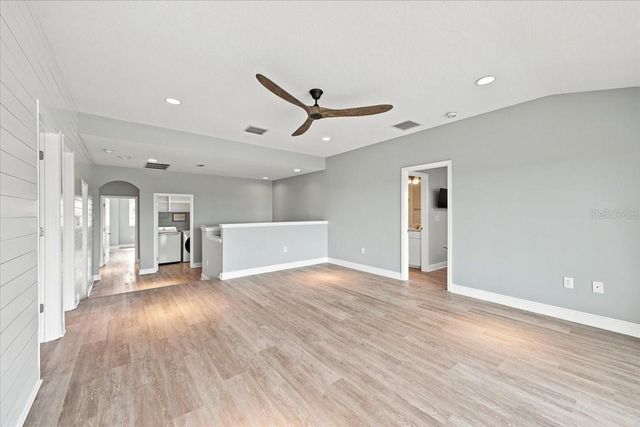 8124 37TH AVENUE CIRCLE W, Bradenton, FL 34209